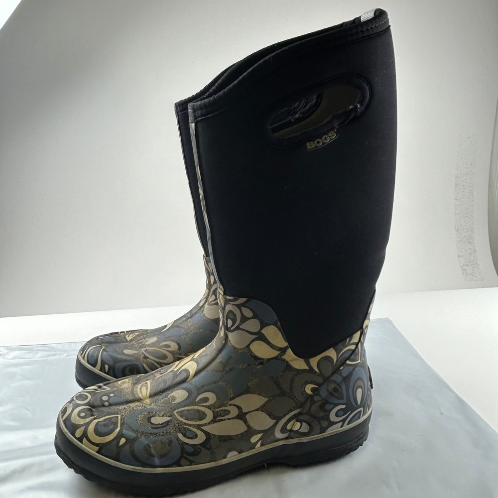 Bogs WMNS 9 Classic High Paisley Floral Waterproof Insulated Rain Boots Blue